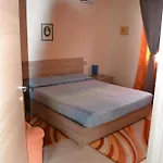 Casa Del Tramonto Pistis Arbus